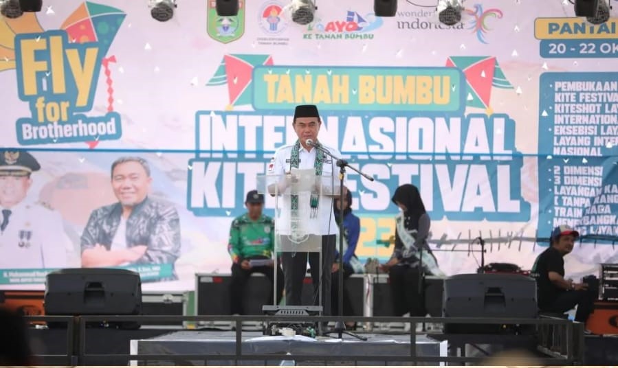 Tanah Bumbu Internasional Kite Festival 2023