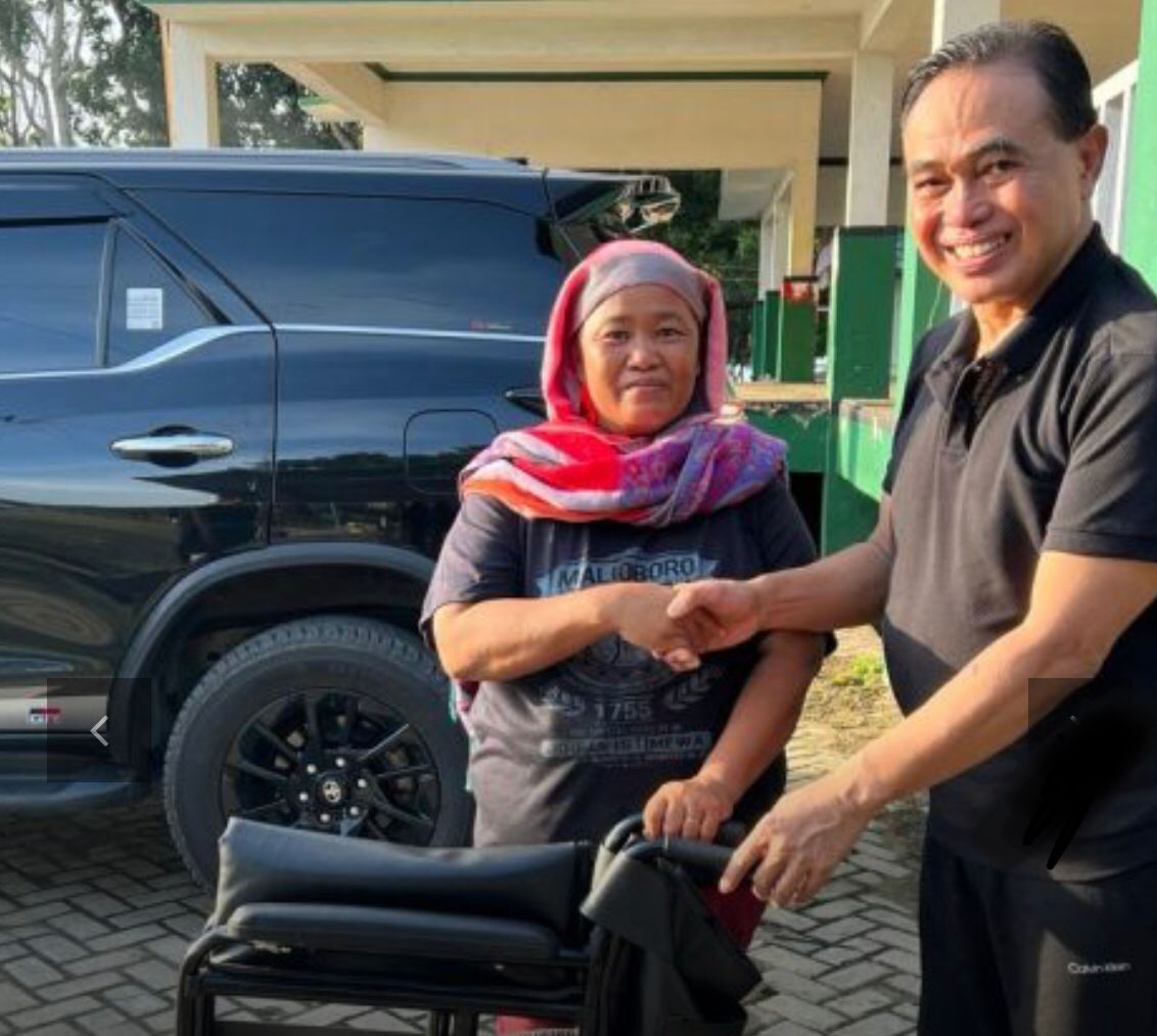 Bantuan Kepedulian Abah Zairullah terhadap Disabilitas