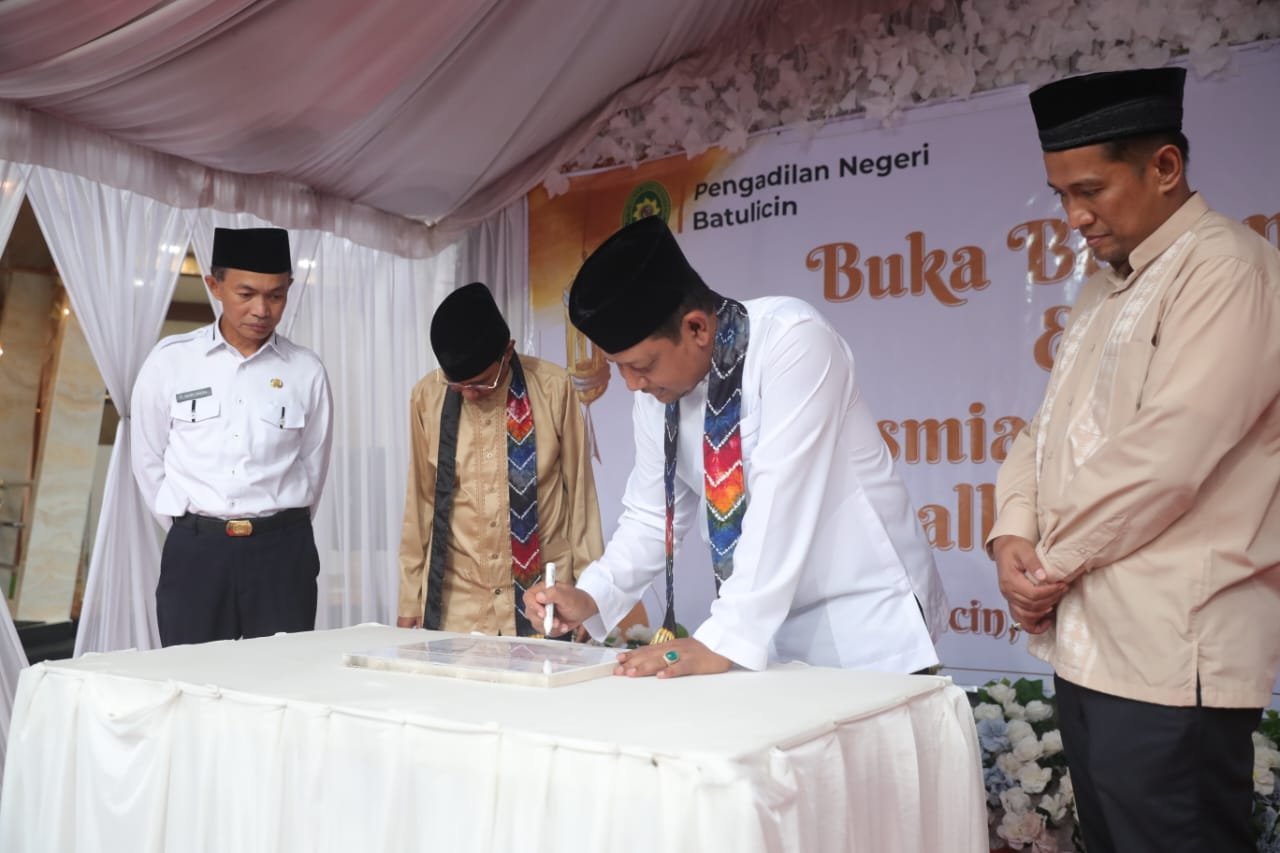 Musholla Al Hakim Pengadilan Negeri Batulicin di Resmikan Dirjen Badilum
