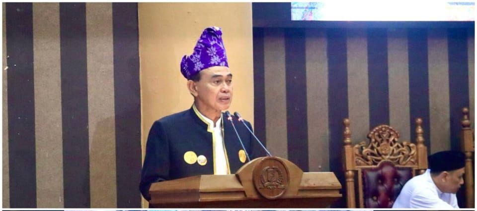 Zairullah Azhar Sampaikan Prestasi Kinerja Pada Paripurna DPRD Tanah Bumbu
