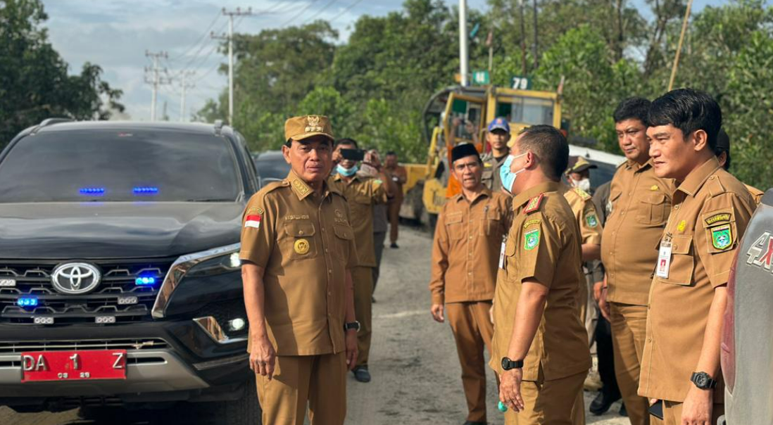 Bupati Pastikan Jalan Alternatif KM 171 Segera di Perbaiki