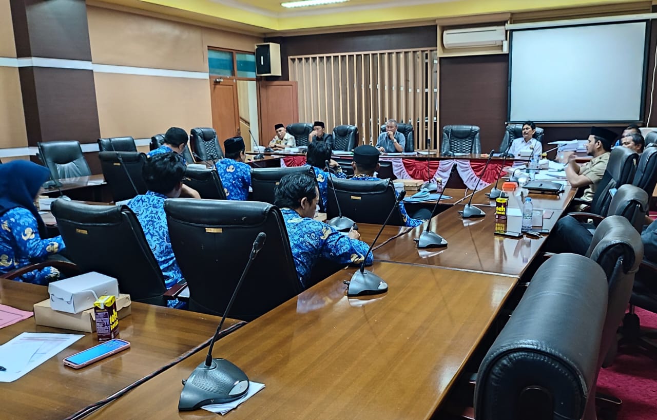 Bahas 5 Program Prioritas, Dinas Perikanan Tanah Bumbu Rapat Kerja bersama Komisi II DPRD