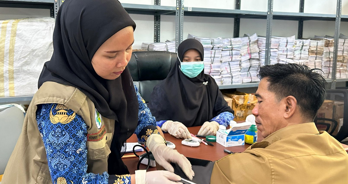 Upaya Deteksi Dini PTM dan PPOK di Lingkup Pemkab Tanbu