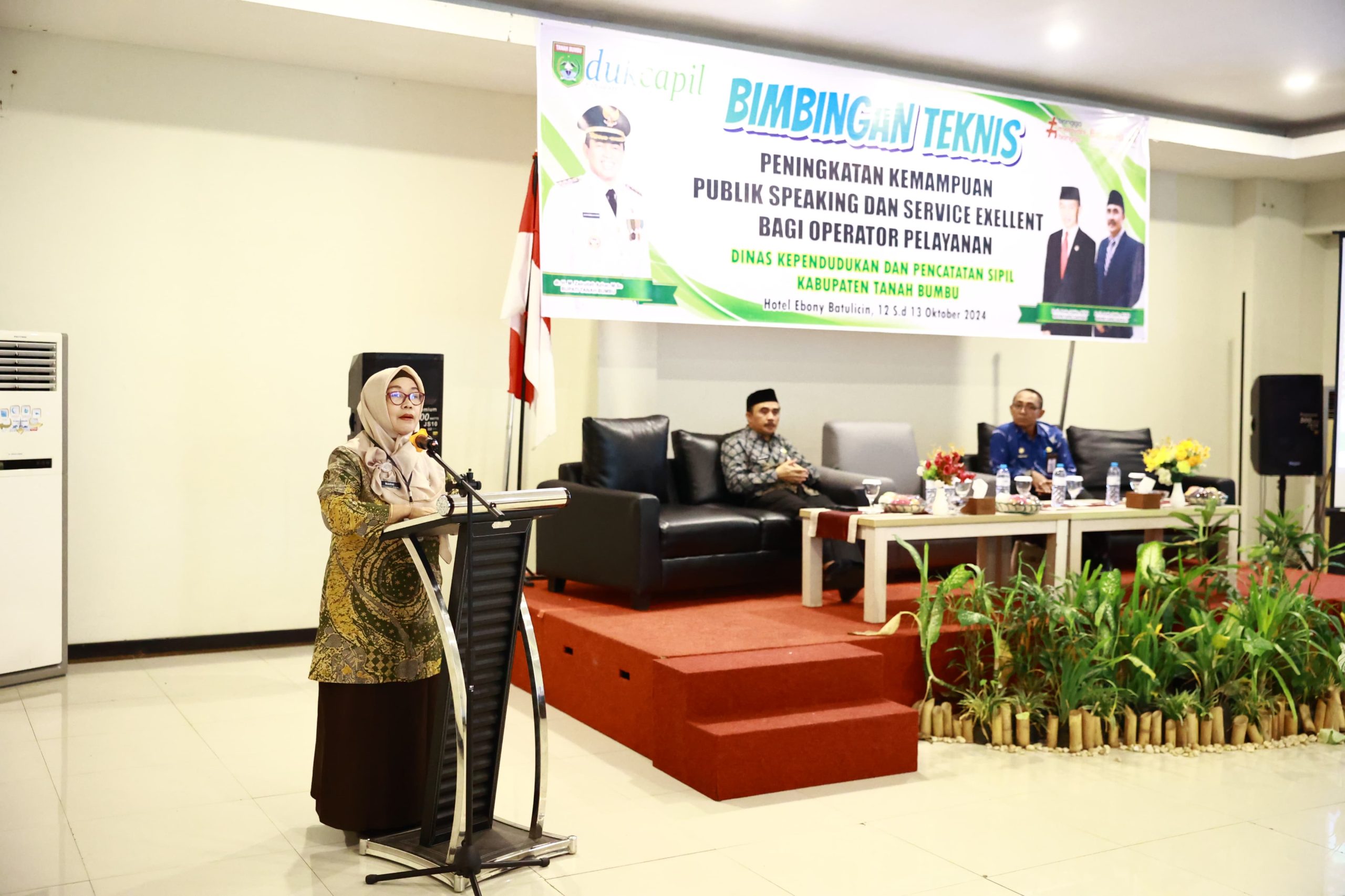 Dinas Dukcapil Tanah Bumbu Gelar Bimtek Service Excellent