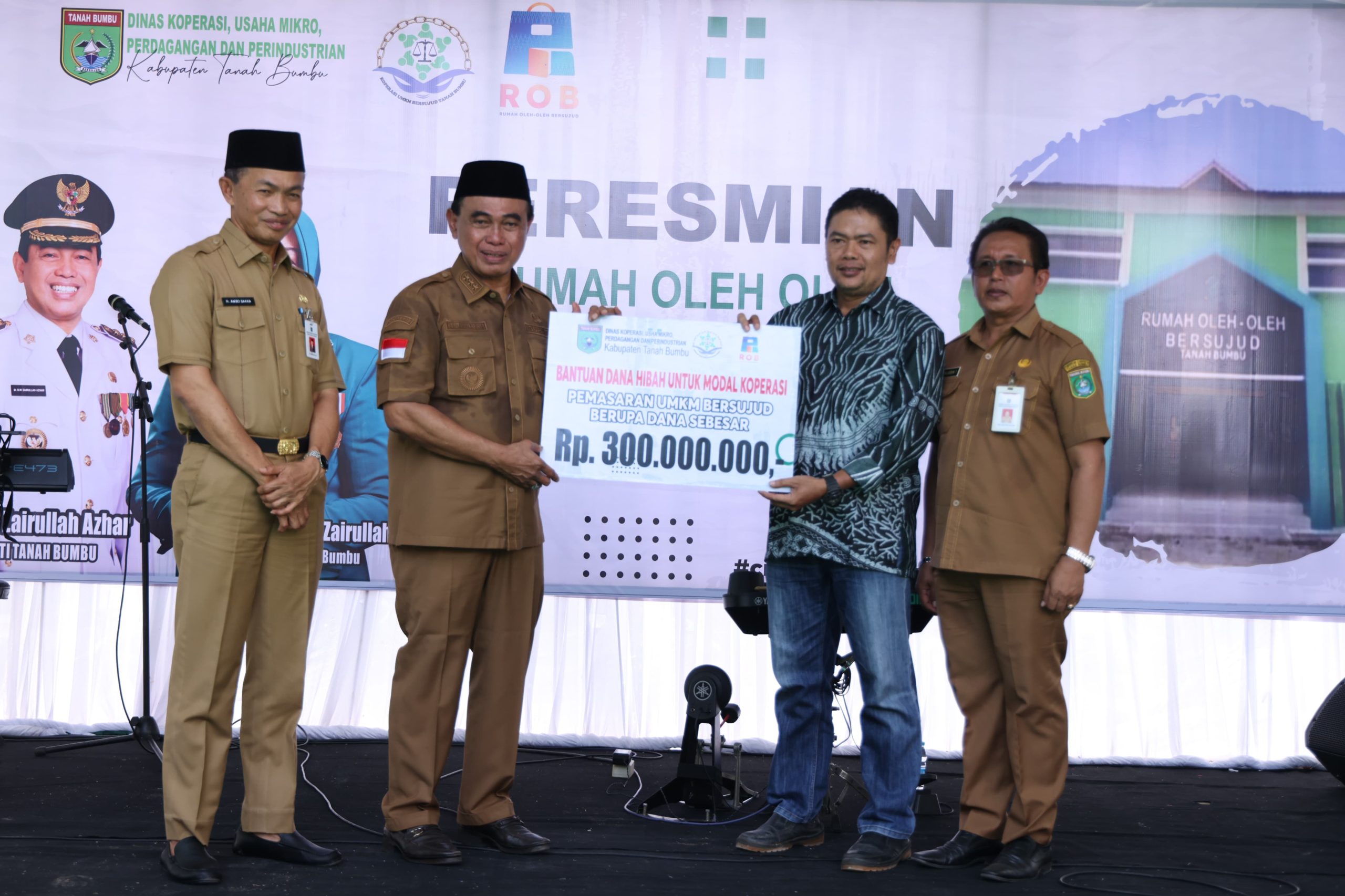 Bupati Zairullah Azhar Resmikan Rumah Oleh-oleh Bersujud Khas Tanah Bumbu