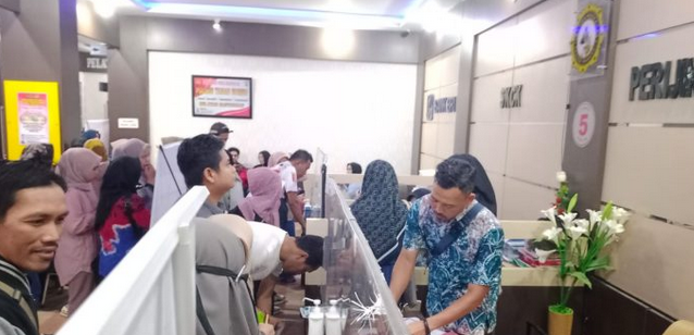 Ribuan Pelamar PPPK Padati Polres Tanbu Untuk Lengkapi Berkas SKCK
