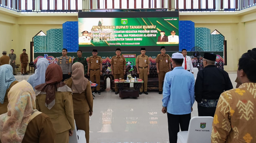 Bupati Karismatik Tanah Bumbu, Antusiasme Masyarakat Kusan Hilir Sangat Meriah