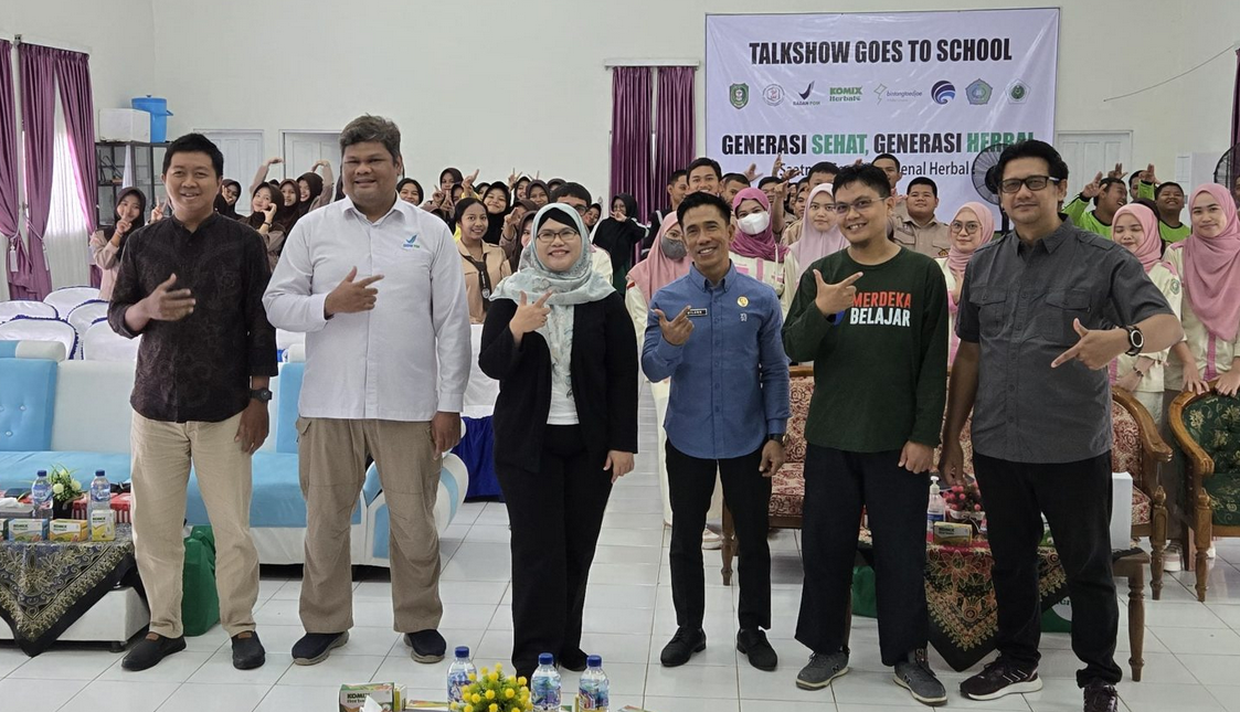 Edukasi bagi Pelajar SMA/SMK di Kabupaten Tanah Bumbu