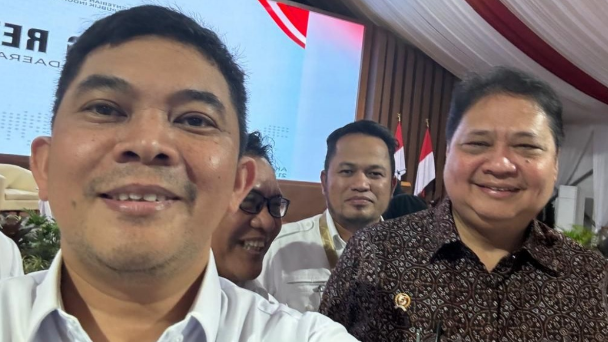 Target Pertumbuhan Ekonomi 8%. Airlangga Hartarto Ingatkan Kepala Daerah