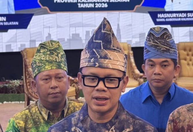 Wamendagri Bima Arya Beri Penghargaan Ketiga Terbaik Untuk Kabupaten Tanah Bumbu