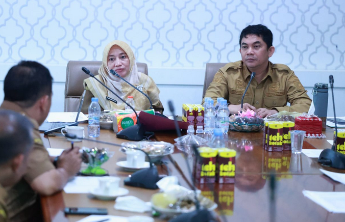 Bupati Andi Rudi Latif Pimpim Rapat Efesiensi Anggaran Secara Maraton Selama Dua Hari