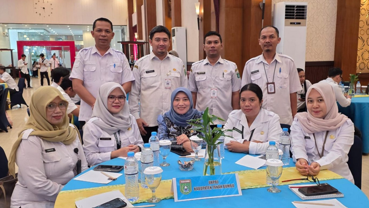 Bukti Komitmen Tata Kelola Proaktif, Tanah Bumbu Raih Penghargaan Kematangan UKPBJ Level 3