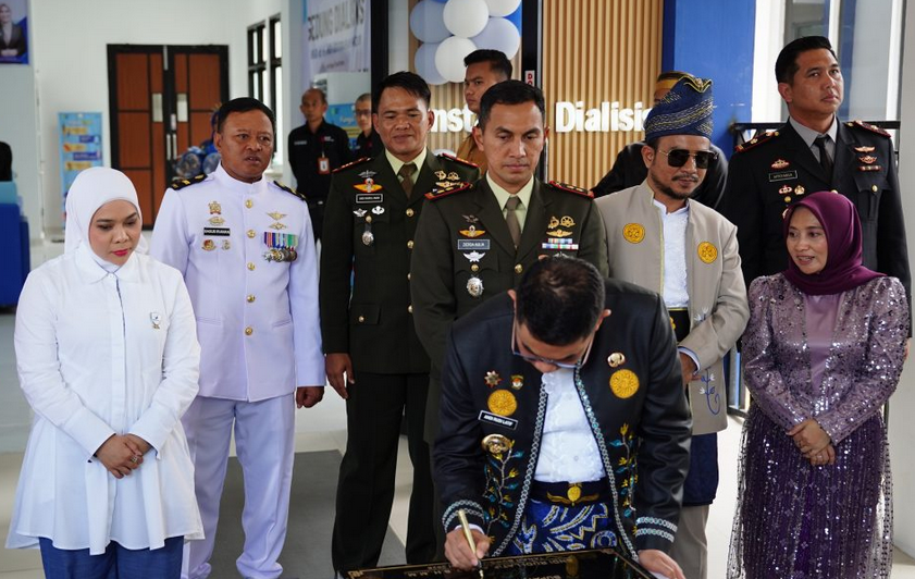 Peresmian Gedung Dialisis RSUD dr H Andi Abdurrahman Noor